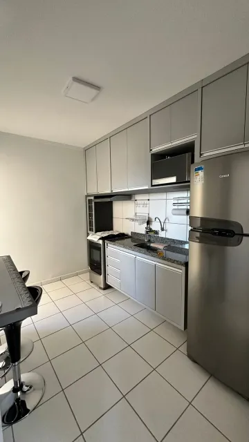 Alugar Apartamento / Padr&atilde;o em S&atilde;o Jos&eacute; do Rio Preto R$ 1.400,00 - Foto 5
