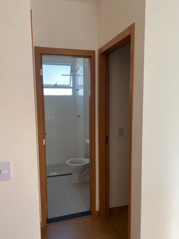 Alugar Apartamento / Padr&atilde;o em S&atilde;o Jos&eacute; do Rio Preto R$ 1.150,00 - Foto 5