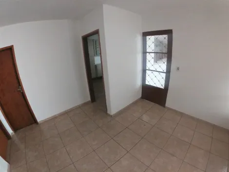 Alugar Casa / Padr&atilde;o em S&atilde;o Jos&eacute; do Rio Preto R$ 1.350,00 - Foto 3