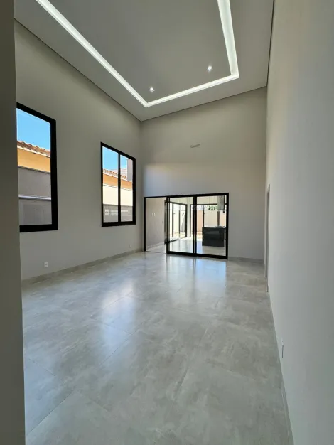 Casa / Condom&iacute;nio em Mirassol 