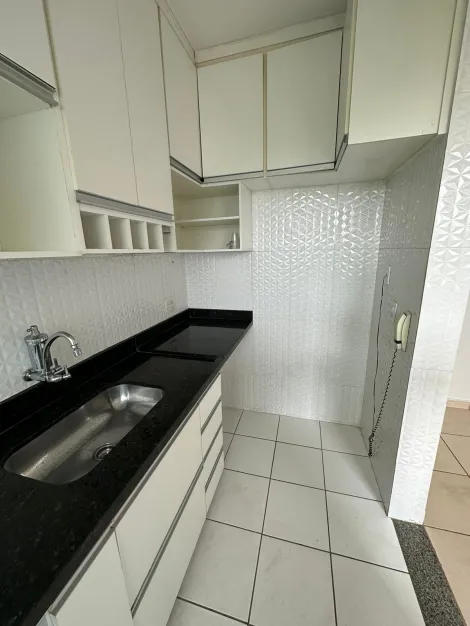 Alugar Apartamento / Padr&atilde;o em S&atilde;o Jos&eacute; do Rio Preto R$ 1.400,00 - Foto 8
