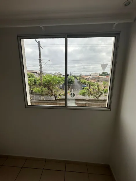 Alugar Apartamento / Padr&atilde;o em S&atilde;o Jos&eacute; do Rio Preto R$ 1.400,00 - Foto 12