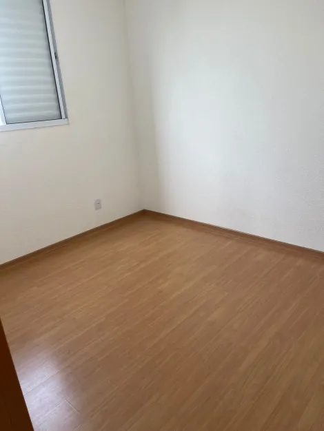 Alugar Apartamento / Padr&atilde;o em S&atilde;o Jos&eacute; do Rio Preto R$ 1.100,00 - Foto 3
