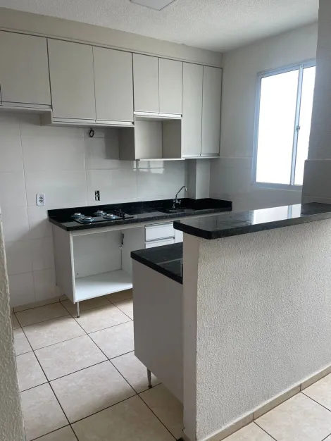 Alugar Apartamento / Padr&atilde;o em S&atilde;o Jos&eacute; do Rio Preto R$ 1.100,00 - Foto 2