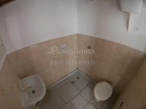 Alugar Casa / Padr&atilde;o em S&atilde;o Jos&eacute; do Rio Preto R$ 1.200,00 - Foto 37