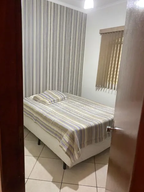 Alugar Casa / Padr&atilde;o em S&atilde;o Jos&eacute; do Rio Preto R$ 1.750,00 - Foto 3
