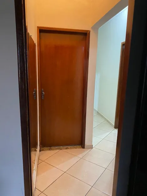Alugar Casa / Padr&atilde;o em S&atilde;o Jos&eacute; do Rio Preto R$ 1.750,00 - Foto 11