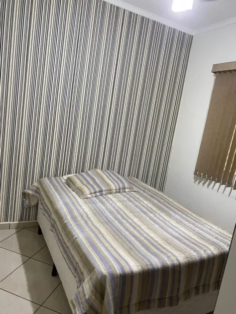 Alugar Casa / Padr&atilde;o em S&atilde;o Jos&eacute; do Rio Preto R$ 1.750,00 - Foto 18