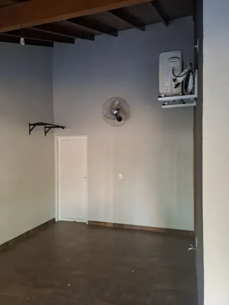 Alugar Casa / Padr&atilde;o em Mirassol. apenas R$ 265.000,00