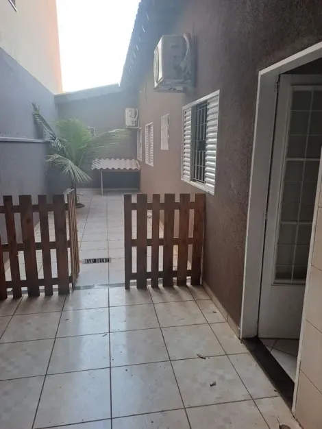 Comprar Casa / Padr&atilde;o em Mirassol R$ 265.000,00 - Foto 4