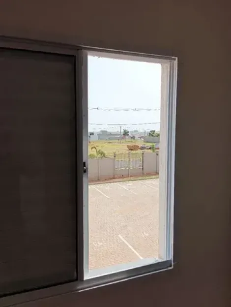Alugar Apartamento / Padr&atilde;o em S&atilde;o Jos&eacute; do Rio Preto R$ 850,00 - Foto 4