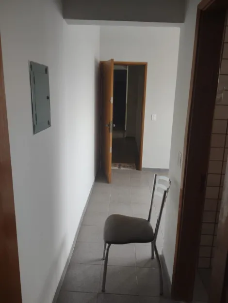 Alugar Apartamento / Padr&atilde;o em S&atilde;o Jos&eacute; do Rio Preto R$ 900,00 - Foto 3