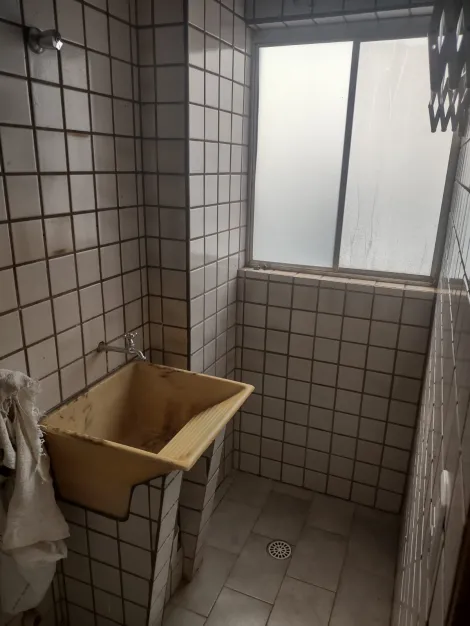 Alugar Apartamento / Padr&atilde;o em S&atilde;o Jos&eacute; do Rio Preto R$ 900,00 - Foto 4