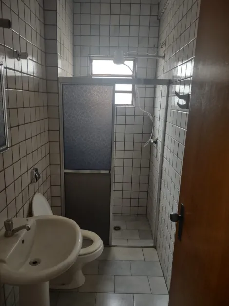 Alugar Apartamento / Padr&atilde;o em S&atilde;o Jos&eacute; do Rio Preto R$ 900,00 - Foto 7