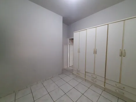 Alugar Casa / Padr&atilde;o em S&atilde;o Jos&eacute; do Rio Preto R$ 2.300,00 - Foto 4