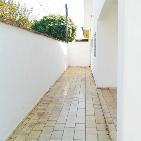 Alugar Casa / Padr&atilde;o em S&atilde;o Jos&eacute; do Rio Preto. apenas R$ 260.000,00