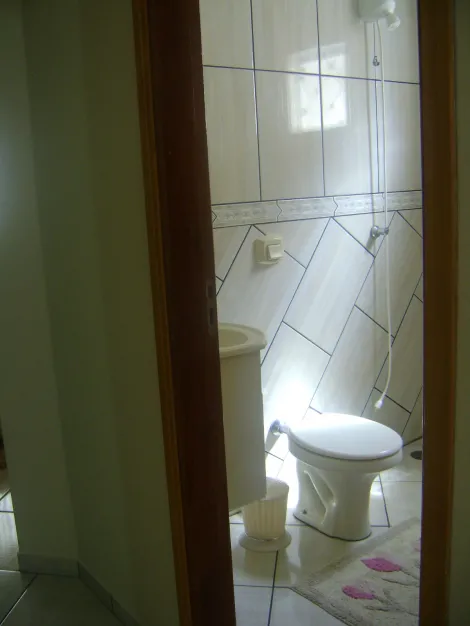 Alugar Casa / Padr&atilde;o em S&atilde;o Jos&eacute; do Rio Preto R$ 1.350,00 - Foto 6