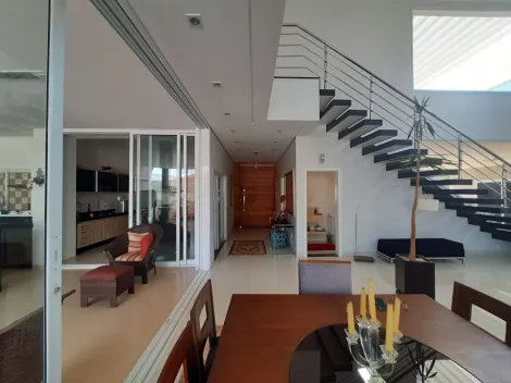 Casa / Condom&iacute;nio em S&atilde;o Jos&eacute; do Rio Preto 