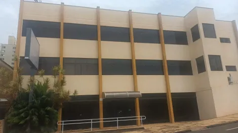 Comercial / Pr&eacute;dio Inteiro em S&atilde;o Jos&eacute; do Rio Preto 