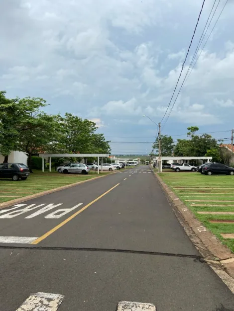 Alugar Casa / Condom&iacute;nio em S&atilde;o Jos&eacute; do Rio Preto R$ 1.500,00 - Foto 11