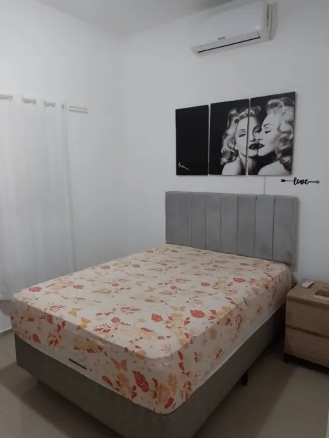 Alugar Casa / Padr&atilde;o em S&atilde;o Jos&eacute; do Rio Preto R$ 1.700,00 - Foto 3
