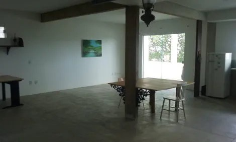 Casa / Condom&iacute;nio em Cabo Frio 