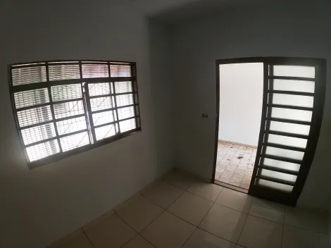 Alugar Casa / Padr&atilde;o em S&atilde;o Jos&eacute; do Rio Preto R$ 1.000,00 - Foto 3
