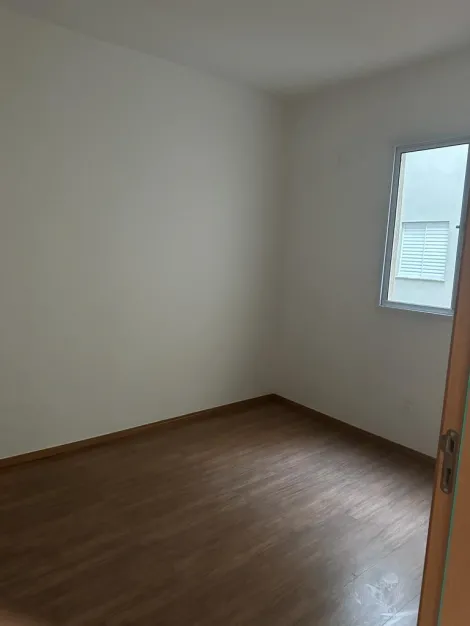 Alugar Apartamento / Padr&atilde;o em S&atilde;o Jos&eacute; do Rio Preto R$ 1.000,00 - Foto 4