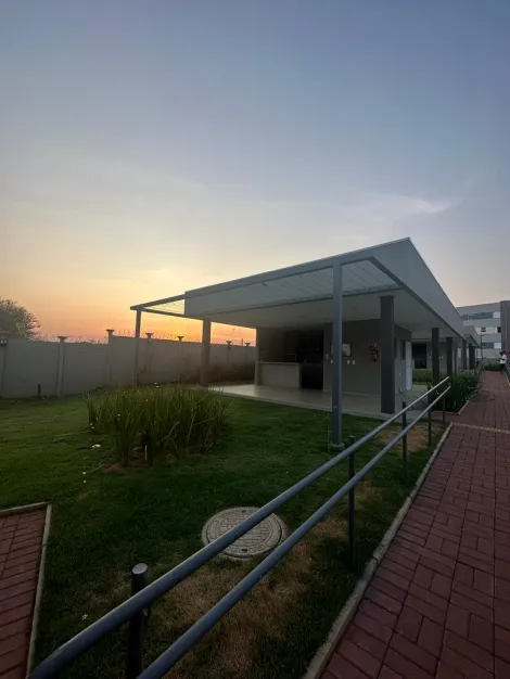 Alugar Apartamento / Padr&atilde;o em S&atilde;o Jos&eacute; do Rio Preto R$ 1.000,00 - Foto 14
