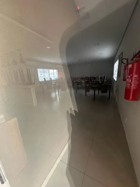 Alugar Apartamento / Padr&atilde;o em S&atilde;o Jos&eacute; do Rio Preto R$ 1.000,00 - Foto 24