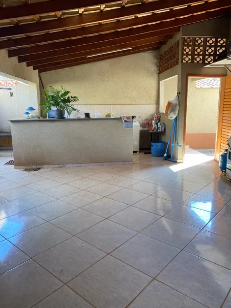 Comprar Casa / Padr&atilde;o em Ic&eacute;m R$ 800.000,00 - Foto 4