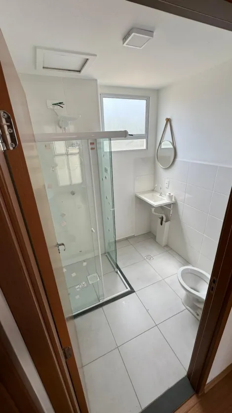 Alugar Apartamento / Padr&atilde;o em S&atilde;o Jos&eacute; do Rio Preto R$ 950,00 - Foto 5