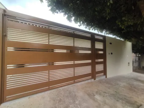 Alugar Casa / Padr&atilde;o em S&atilde;o Jos&eacute; do Rio Preto. apenas R$ 220.000,00