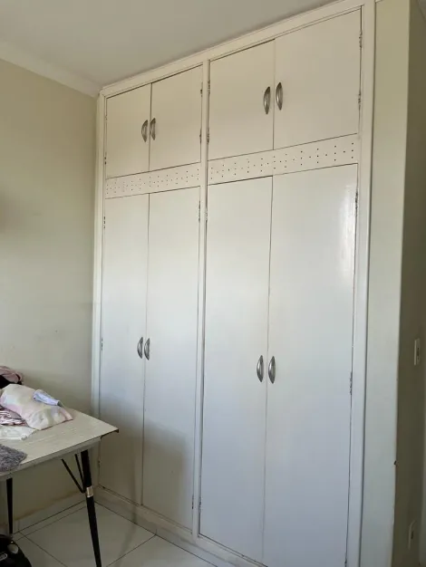 Alugar Apartamento / Padr&atilde;o em S&atilde;o Jos&eacute; do Rio Preto. apenas R$ 360.000,00
