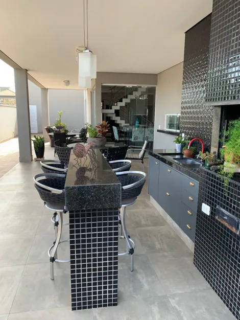 Casa / Condom&iacute;nio em S&atilde;o Jos&eacute; do Rio Preto 