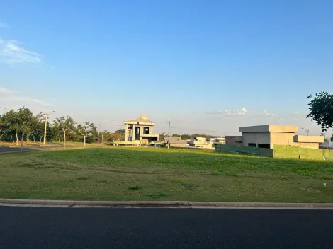 Terreno / Condom&iacute;nio em Mirassol 