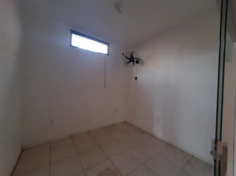 Alugar Comercial / Pr&eacute;dio Inteiro em Guapia&ccedil;u R$ 10.000,00 - Foto 8