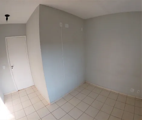 Alugar Casa / Condom&iacute;nio em S&atilde;o Jos&eacute; do Rio Preto R$ 985,00 - Foto 6