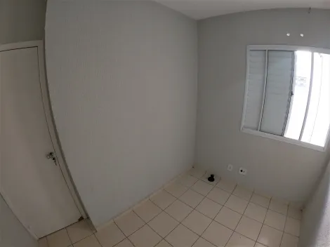 Alugar Casa / Condom&iacute;nio em S&atilde;o Jos&eacute; do Rio Preto R$ 985,00 - Foto 11