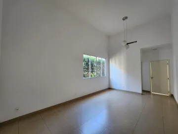 Alugar Casa / Condom&iacute;nio em S&atilde;o Jos&eacute; do Rio Preto. apenas R$ 3.000,00