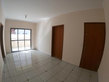 Alugar Apartamento / Padr&atilde;o em S&atilde;o Jos&eacute; do Rio Preto R$ 1.300,00 - Foto 2