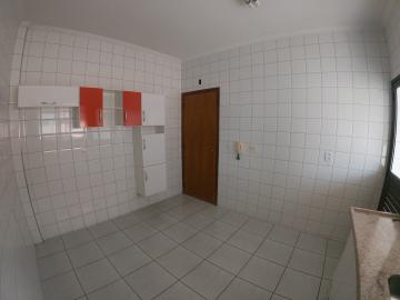 Alugar Apartamento / Padr&atilde;o em S&atilde;o Jos&eacute; do Rio Preto R$ 1.300,00 - Foto 8