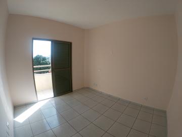 Alugar Apartamento / Padr&atilde;o em S&atilde;o Jos&eacute; do Rio Preto R$ 1.300,00 - Foto 10