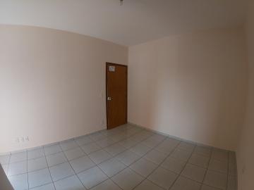 Alugar Apartamento / Padr&atilde;o em S&atilde;o Jos&eacute; do Rio Preto R$ 1.300,00 - Foto 18