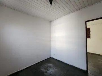 Alugar Casa / Padr&atilde;o em S&atilde;o Jos&eacute; do Rio Preto R$ 600,00 - Foto 2