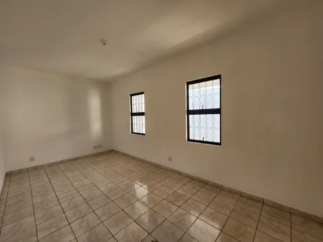 Alugar Casa / Padr&atilde;o em S&atilde;o Jos&eacute; do Rio Preto R$ 2.200,00 - Foto 2