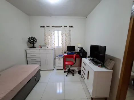 Alugar Casa / Padr&atilde;o em S&atilde;o Jos&eacute; do Rio Preto R$ 1.400,00 - Foto 4