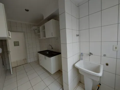 Alugar Apartamento / Padr&atilde;o em S&atilde;o Jos&eacute; do Rio Preto R$ 690,00 - Foto 4