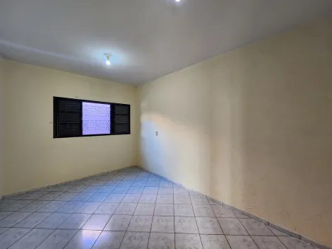 Alugar Casa / Padr&atilde;o em S&atilde;o Jos&eacute; do Rio Preto R$ 900,00 - Foto 2