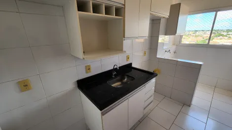 Alugar Apartamento / Cobertura em S&atilde;o Jos&eacute; do Rio Preto R$ 1.650,00 - Foto 5